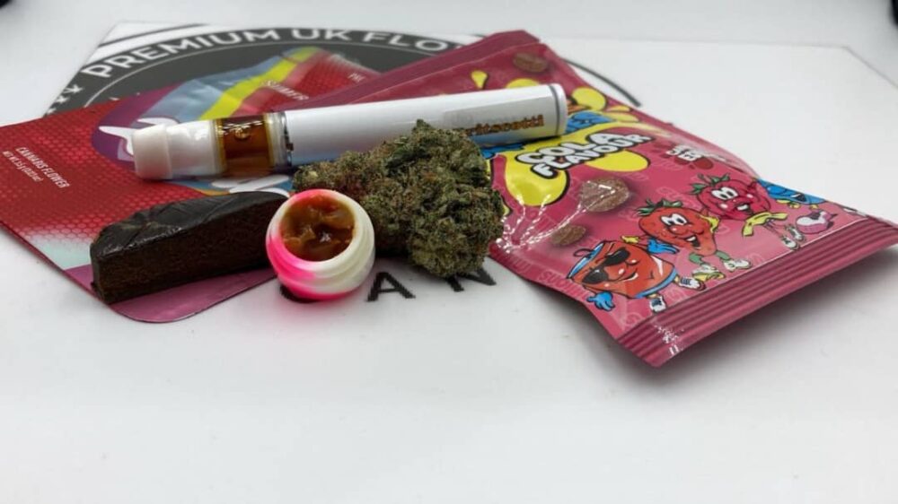 London New Rechargeable Shatter Pens (1000MG)🍯